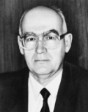 Рябев Л.Д. 30 октября  1990  года  Председательствует   на заседании   Правительственной комиссии от 26 апреля 1990  года по решению  задач   нефтяной и  газовой   промышленности в Западной  Сибири